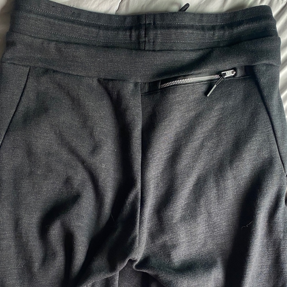 Nike Men's Dark Gray Joggers - Picture 5 of 5